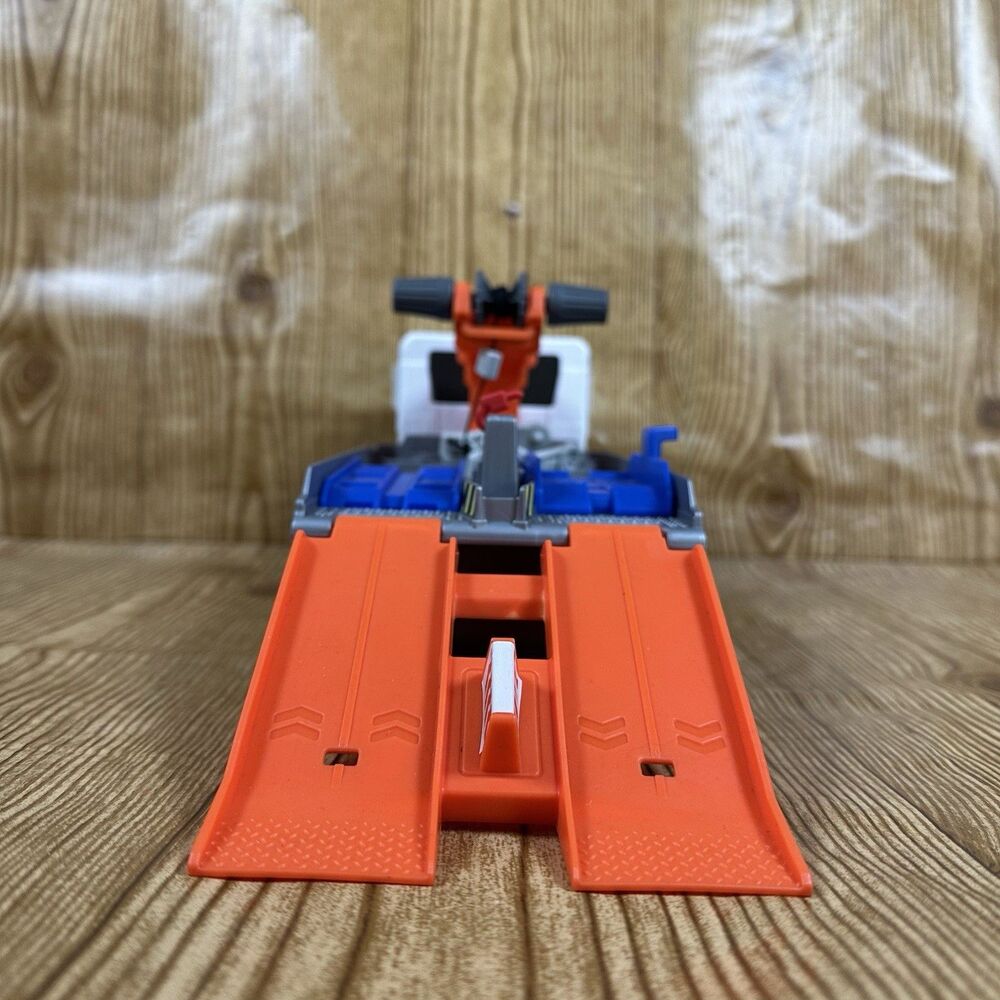 Matchbox Action Drivers Matchbox Tow & Repair Truck Tow Crank Works 12” - Picture 6 of 13